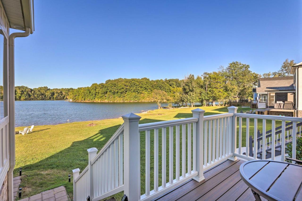 Waterfront Oasis On Tims Ford Lake Poolandkayak! Winchester Exteriör bild